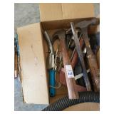 Hammers &assortment of tools