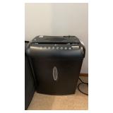 Pen Gear Paper Shredder and Basket