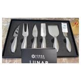 Icosa Living Lunar cheese set