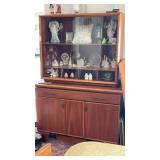 MCM Honey Maple China Cabinet, Paramount Co2 Pc