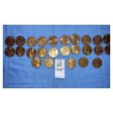 (25) U.S. $1 coins : (8) 2000P Sacagawea, (4)