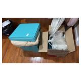 Storage Tote W blankets