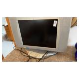 Sharp ED TV 19 in & remote