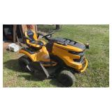 Cub Cadet Lawn Tractor XT2 Enduro Series LX42