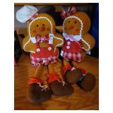 2 ginger bread stuffed people