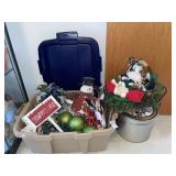Tote with holiday decor- basket & tin