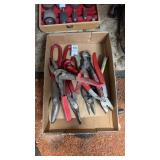 Tray Lot of Tin Snips