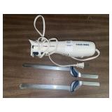 Black & Decker electric knife - with 2 blades
