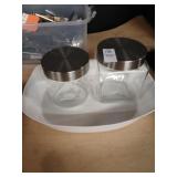 Rubbermaid casserole dish and canister lot