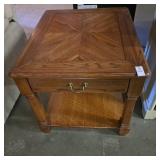 End table with drawer 22x26