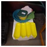 Vtg Set 4 Corn On The Cob~Plastic Yellow Dishes