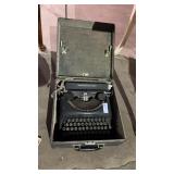 Remington Rand Typewriter W Case