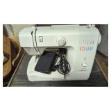Singer '1019' sewing machine