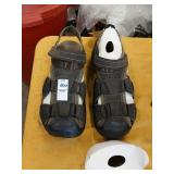 New unworn mens Croc