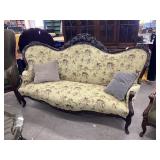 Vintage Victorian sofa, 75 ' wide, 42 ' tall