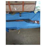 Vintage Daisy model 94 air rifle as is, missing