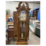 Ridgeway grandfather clock, 81 ' tall, 23 ' wide
