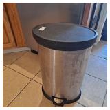 Trash can 23rd inches