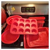 Silicon bundt pan,2 round,2 bread pans,cupcake