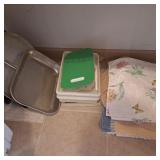 Placemats, straws,pizza pan,2 Tupperware storage