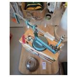 Norpro Applemaster Apple peeler also works with