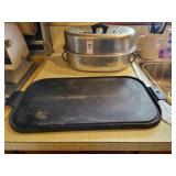Vintage griddle & aluminum roaster