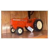 Allis Chalmers One-Seventy 1/16 Diecast Replica