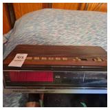 Am/Fm electronic digital clock radio