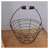 Vintage wire gathering basket,10 inches round