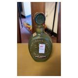 vintage 1970 Ezra Brooks Old Ironsides green