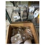 7 heavy duty construction/bay lights with bulbs