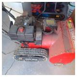 Chieftain 8hp 25inch gas self propelled gas snow
