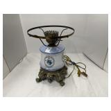 Hurricane table lamp base, shade diameter 10 ï¿½