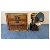 Carbide minerï¿½s  lamp