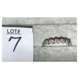 10k white gold ring w/ gems