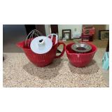 4 Mixing Bowls and Kitchen Utensils