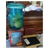 Wallets, Avon soap jar lot