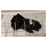 Womenï¿½s Riding Gloves