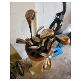 Golf bag & Wilson Golf clubs nice