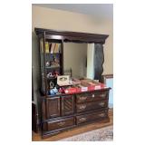 Nobel Inc Vanity Dresser NO CONTENTS