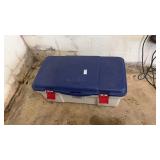 Rubbermaid Storage Tote