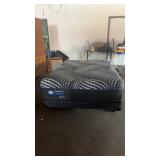 Like New Sealy Full Posture Pedic Hybrid