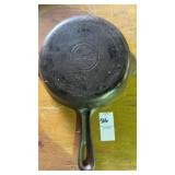 Griswold No. 4 Skillet 8 in