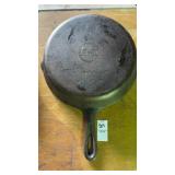 Griswold 10.5 in Skillet No. 8
