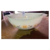 Pyrex Cinderella Town & Country Pattern Bowl