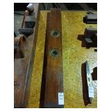 Antique Davis & Cook level 28"