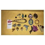 Vintage pins & pendants - Monet hummingbird, Avon