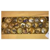 (22) pairs vintage screwbacks /clip earrings
