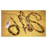 Vintage wooden bead necklaces stretch bracelet