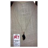 14k onyx pendant on 585 (14k) chain